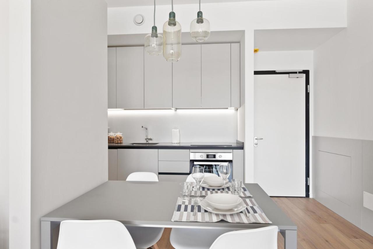 Altido Spacious Apt For 4 With Balcony In Porta Romana Milano Exterior foto